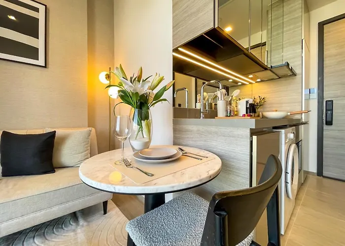 300m To Bts L Workspace L Pool And Sauna *